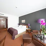 Hotel Dorint Am Dom 4*