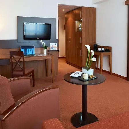 Hotel Dorint Am Dom 4*