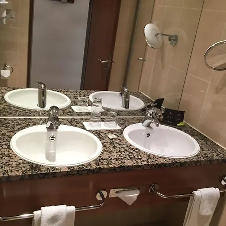 ドリント アム ドーム エルフルト ホテル エアフルト