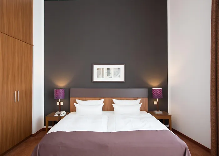 Otel Dorint Am Dom 4*