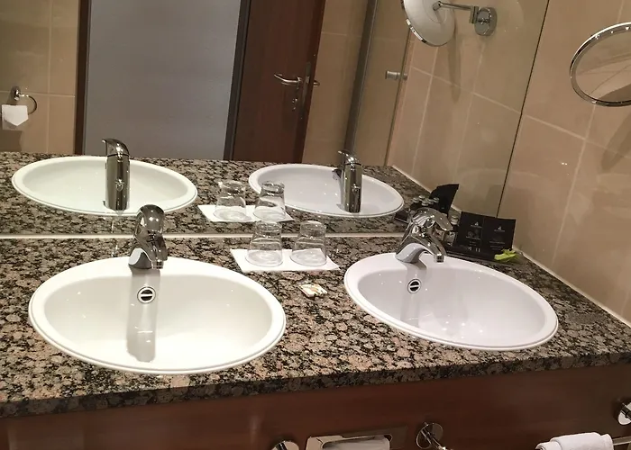 ドリント アム ドーム エルフルト ホテル エアフルト