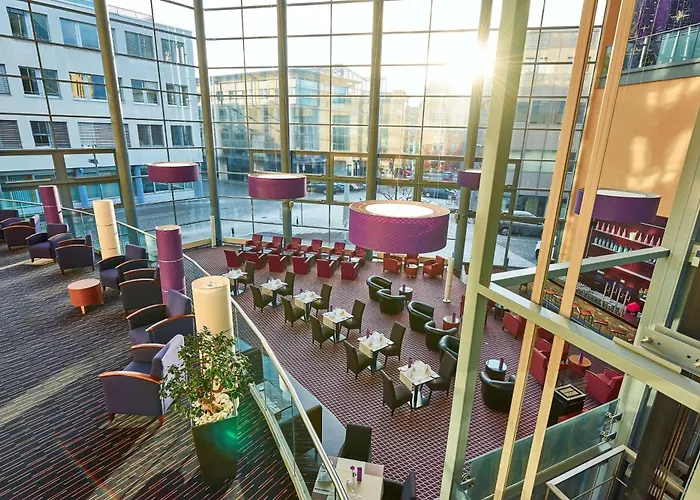 ドリント アム ドーム エルフルト 4* エアフルト