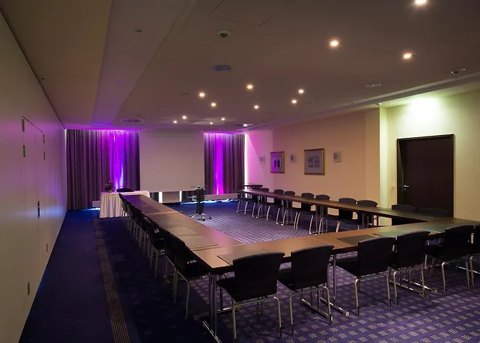 ドリント アム ドーム エルフルト 4*