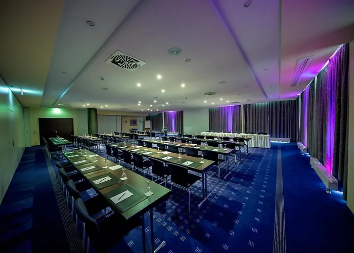 Dorint Am Dom Otel 4*