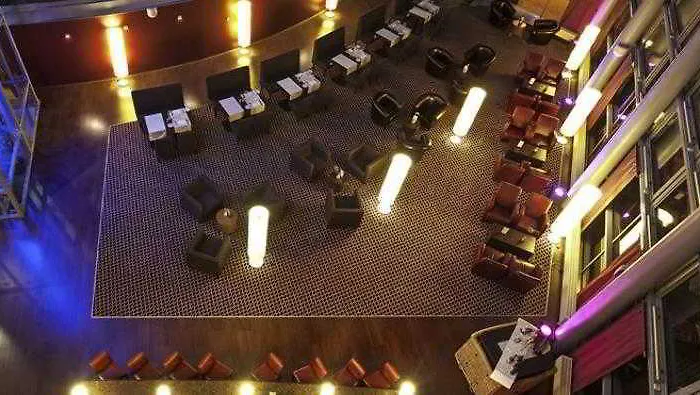 ドリント アム ドーム エルフルト ホテル