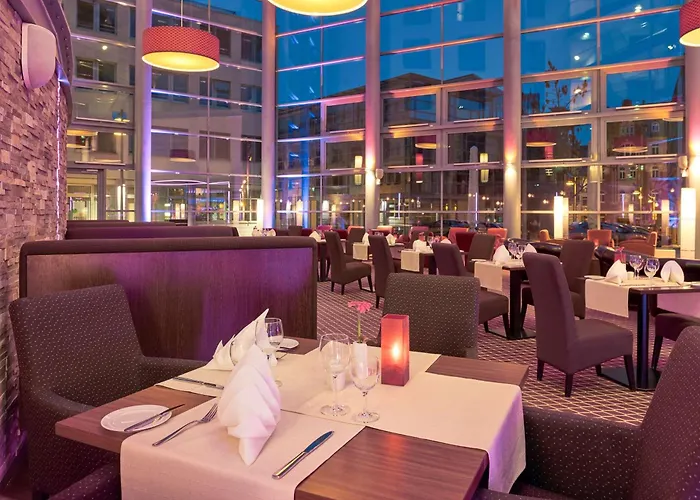 Otel Dorint Am Dom 4*